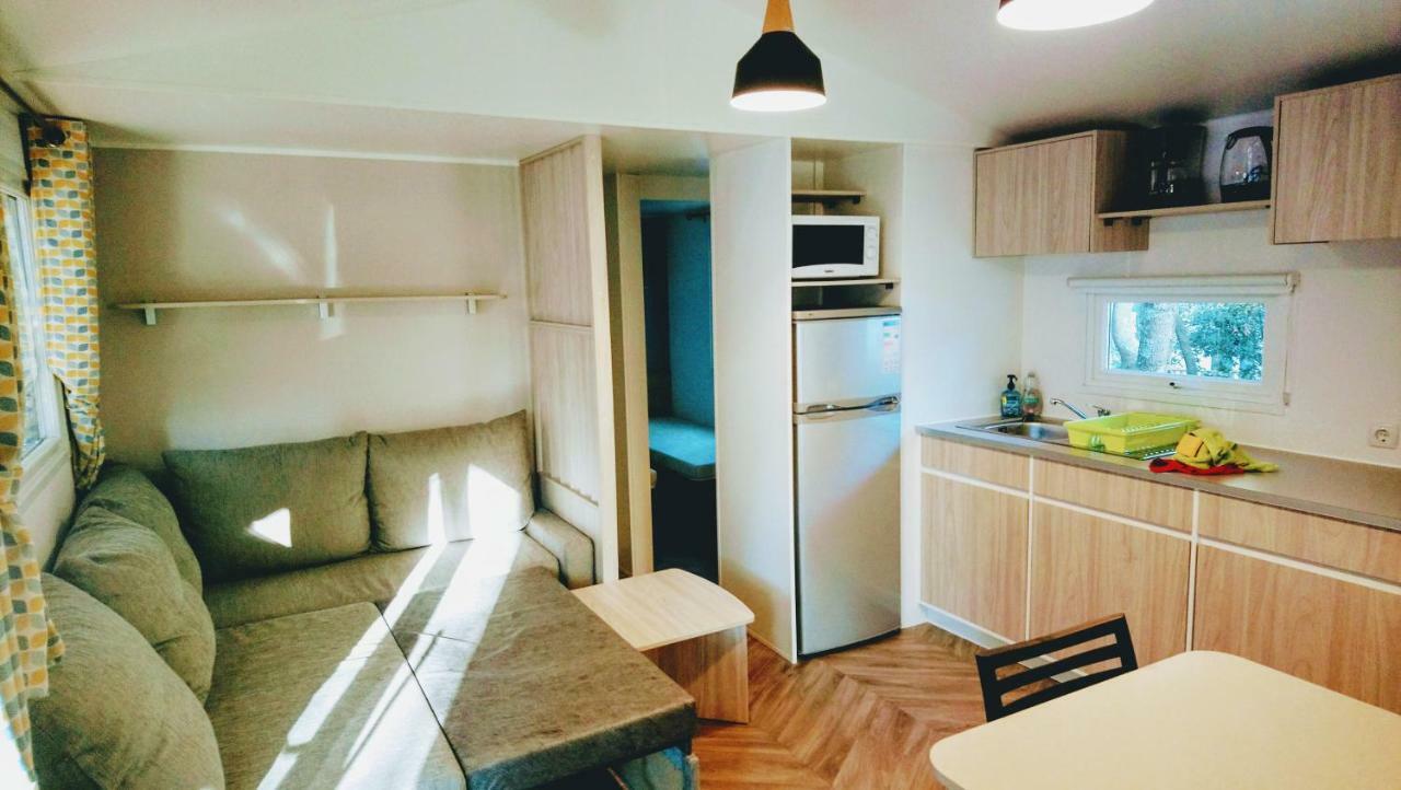 סן-ברבן-לה-פן Superbe Mobil Home 6 Pers 300M De La Mer מראה חיצוני תמונה