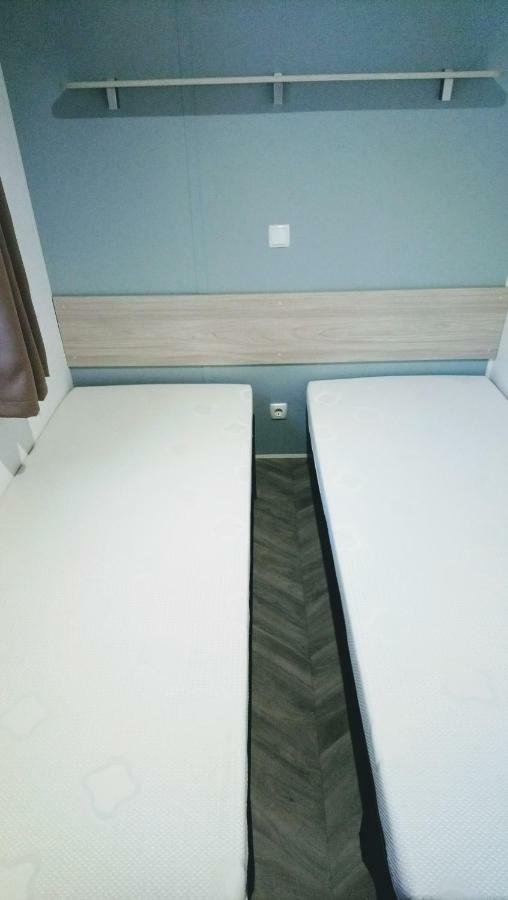 סן-ברבן-לה-פן Superbe Mobil Home 6 Pers 300M De La Mer מראה חיצוני תמונה